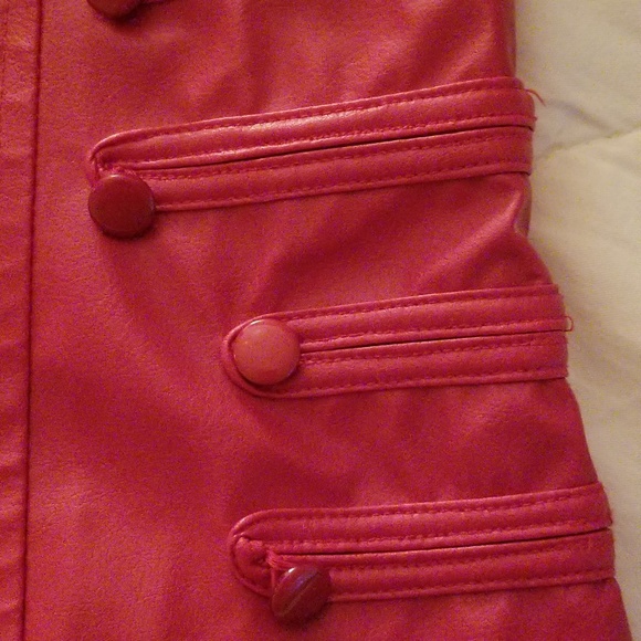 Red Jacket - Picture 2 of 8
